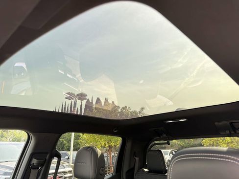 Used 2025 GMC Sierra EV Denali image 6