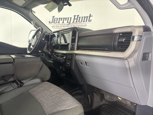 Used 2024 Ford F350 XLT w/ FX4 Off-Road Package AWD/4WD image 32