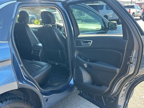 Used 2019 Ford Edge SEL w/ Equipment Group 201A AWD/4WD image 27