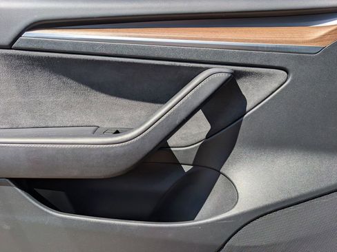 Used 2023 Tesla Model 3 Standard Range RWD image 17