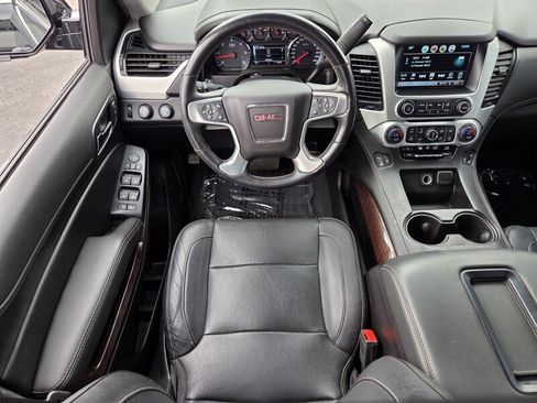 Used 2019 GMC Yukon XL SLT AWD/4WD image 17