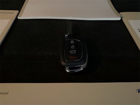 Used 2021 Hyundai Tucson SE image 97