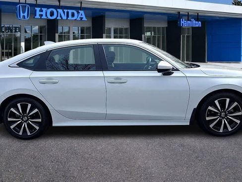 Certified 2023 Honda Civic EX image 9