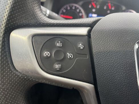 Used 2023 GMC Acadia SLE w/ Driver Convenience Package image 20