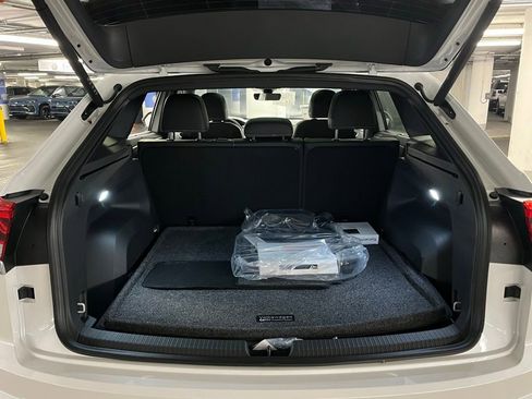 New 2026 Volkswagen Atlas Cross Sport SE image 39