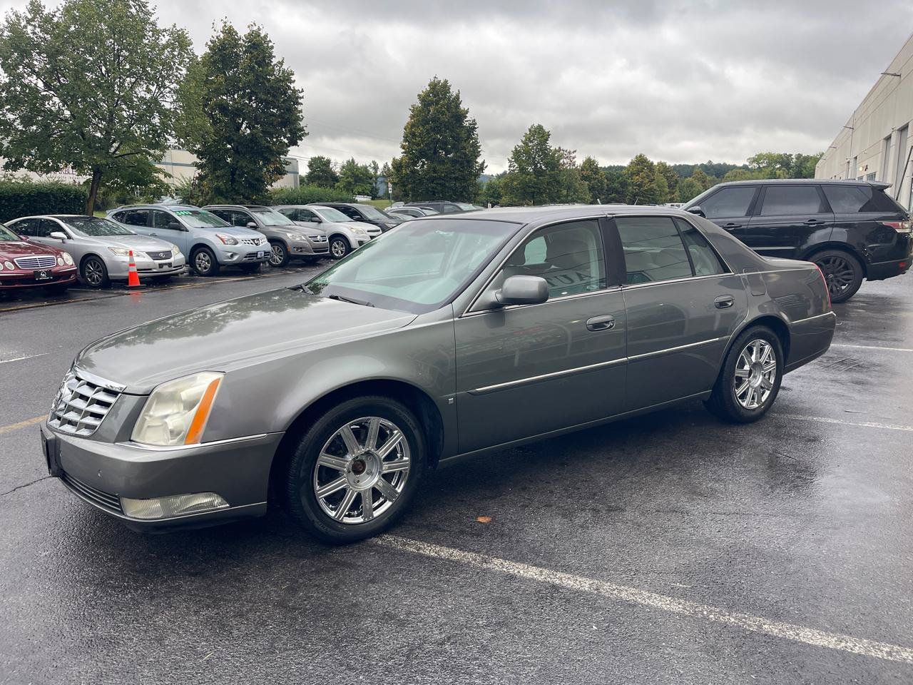 Used 2007 Cadillac DTS Luxury II FWD image 4