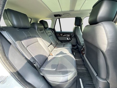 Used 2019 Land Rover Range Rover Supercharged image 30