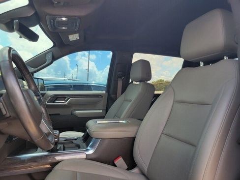 Used 2022 Chevrolet Silverado 1500 LTZ w/ Technology Package RWD image 7