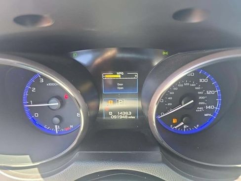 Used 2016 Subaru Outback 2.5i Premium w/ Popular Package #3 AWD/4WD image 5