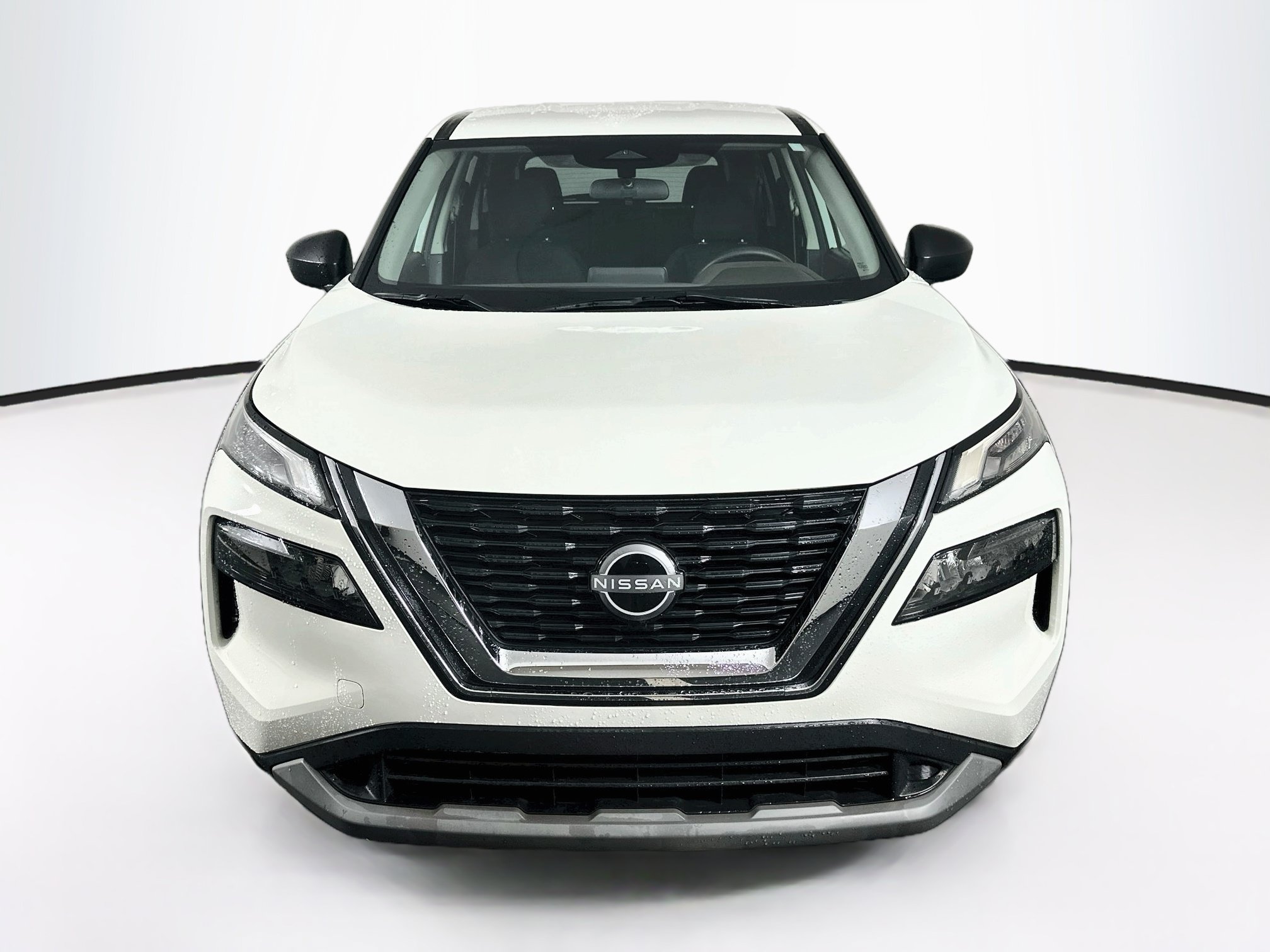 Used 2023 Nissan Rogue S FWD image 2