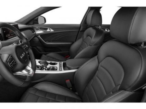 Used 2023 Kia Stinger GT2 image 12