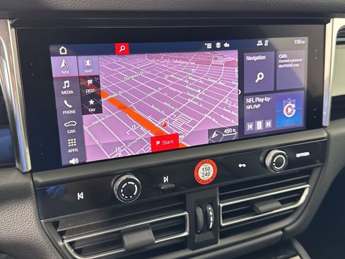 Certified 2025 Porsche Macan S image 24