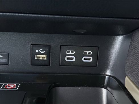 Used 2025 Toyota Camry LE image 23