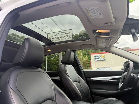 Used 2019 INFINITI QX50 Essential w/ Premium Audio Package image 16