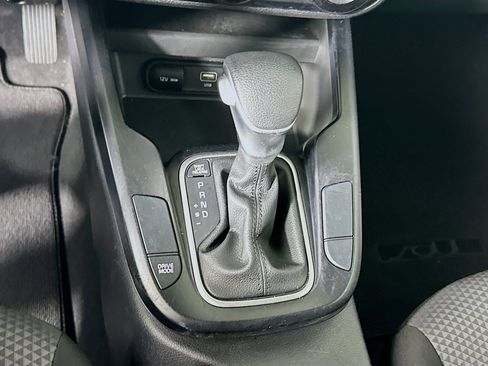 Used 2025 Kia Soul LX w/ LX Technology Package image 24