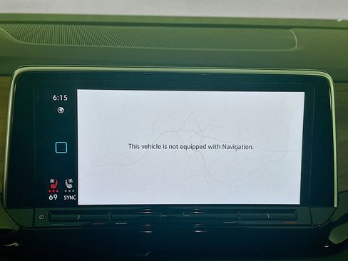 Used 2025 Volkswagen Atlas SE image 22