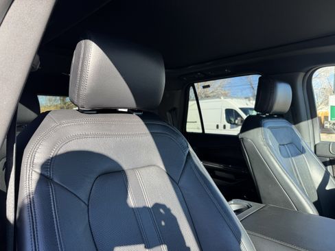Used 2019 Ford Expedition Limited w/ Equipment Group 302A image 20