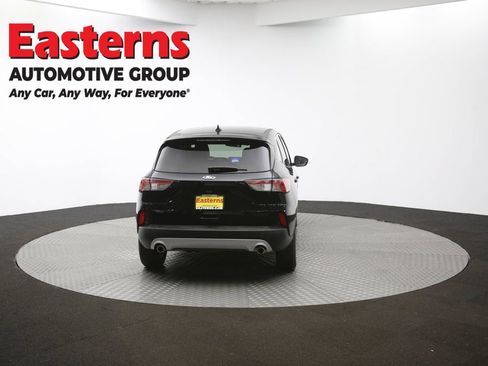 Used 2022 Ford Escape SE image 37