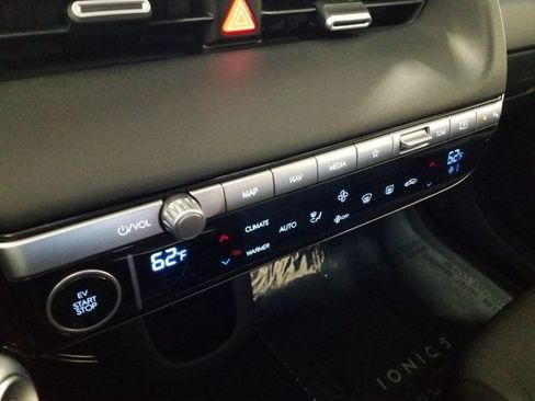Certified 2024 Hyundai Ioniq 5 SEL AWD/4WD image 7