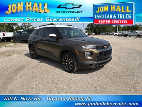 Used 2021 Chevrolet TrailBlazer ACTIV w/ Technology Package FWD image 1