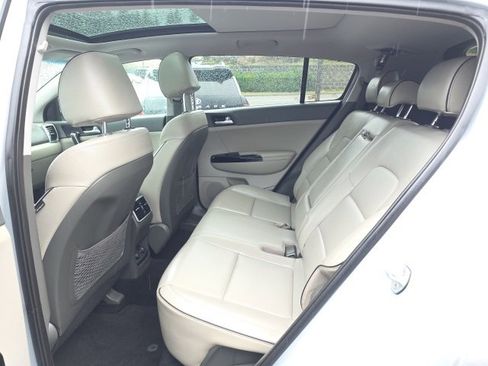 Used 2019 Kia Sportage EX w/ EX Premium Package image 26