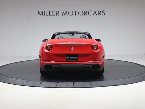 Certified 2017 Ferrari California T RWD image 6