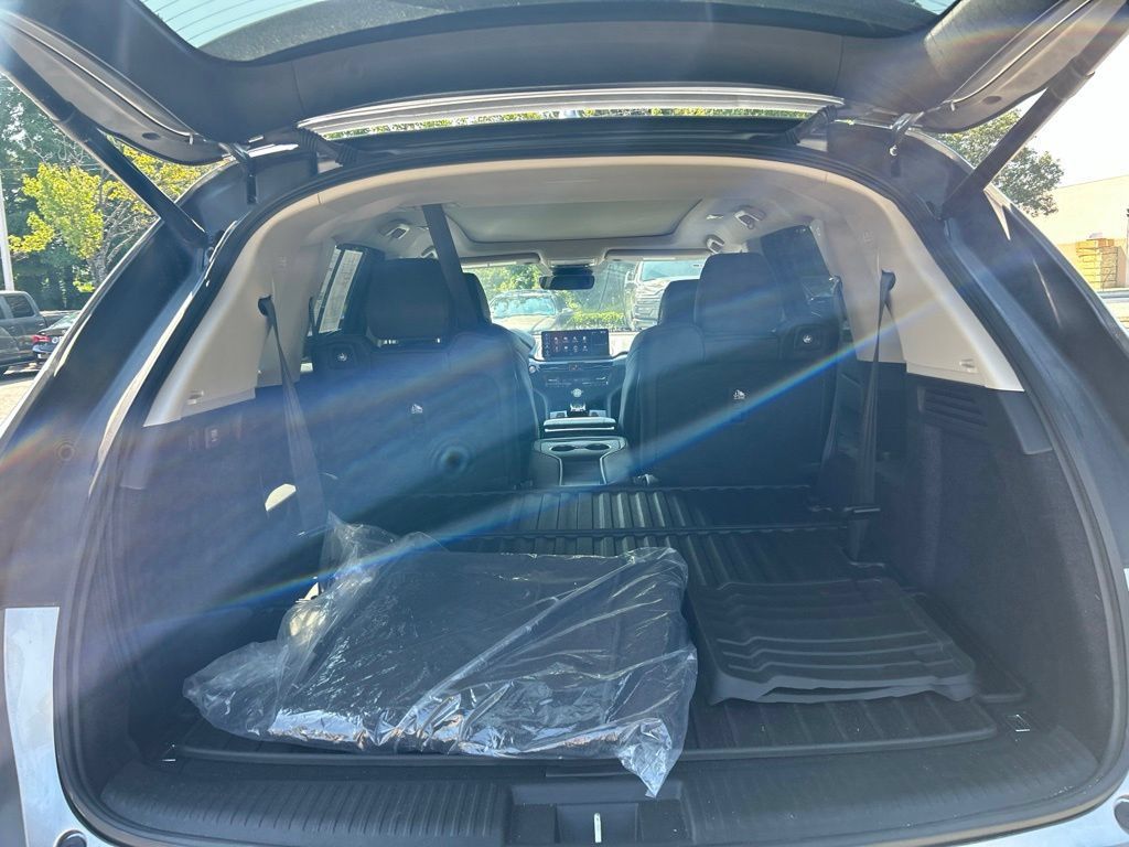 Certified 2026 Acura MDX SH-AWD image 27