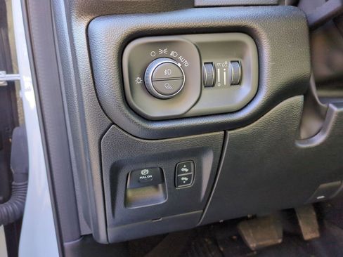 Used 2022 RAM 1500 Laramie image 16