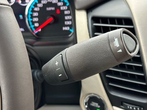 Used 2017 GMC Yukon Denali w/ Open Road Package image 26