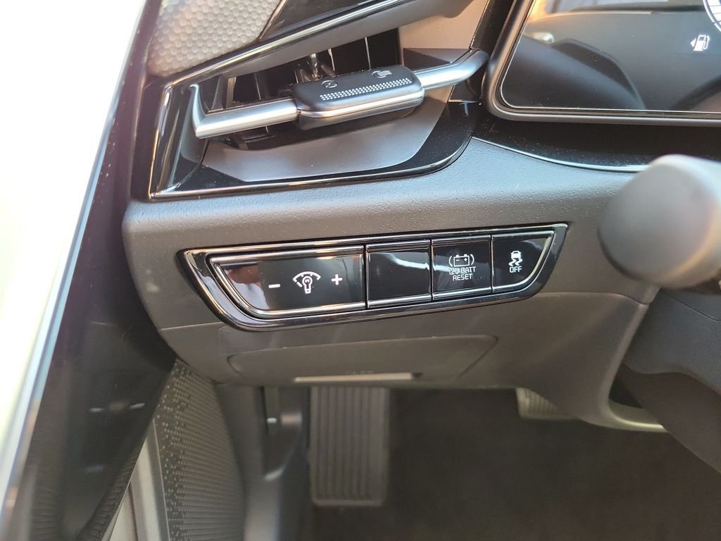New 2026 Kia Niro EX FWD image 21