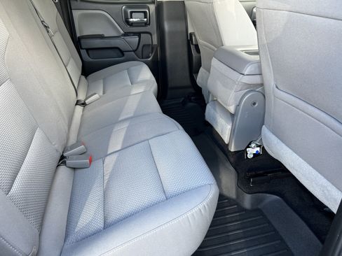 Used 2018 Chevrolet Silverado 1500 Custom w/ LPO, Black Pack AWD/4WD image 17
