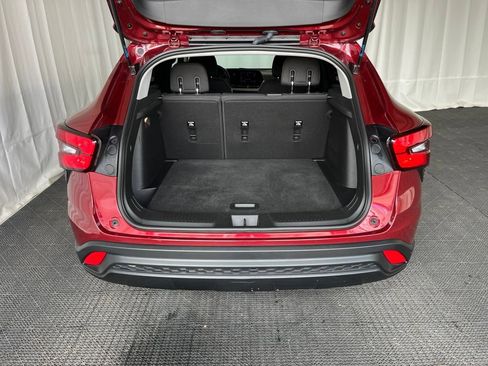 Used 2024 Chevrolet Trax LS w/ LS Convenience Package FWD image 24