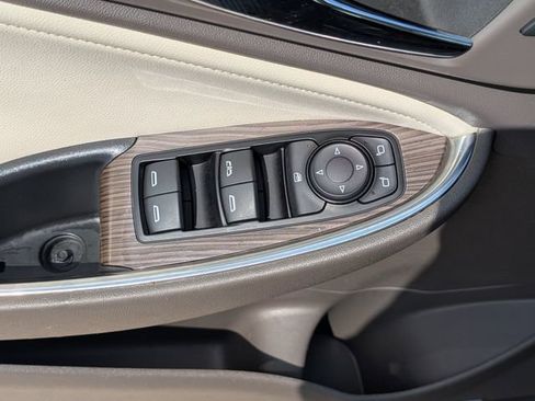 Used 2024 Chevrolet Malibu LT image 19