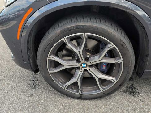 Used 2019 BMW X5 xDrive50i w/ M Sport Package AWD/4WD image 14