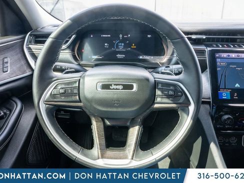 Used 2023 Jeep Grand Cherokee L Limited image 6