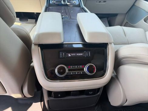 Used 2020 Lincoln Navigator Reserve w/ Luxury Package AWD/4WD image 13