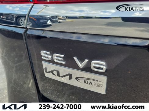 Used 2022 Volkswagen Atlas SE w/ Panoramic Sunroof Package FWD image 9