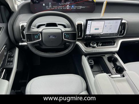 New 2026 Ford Expedition Platinum w/ Platinum Ultimate Package image 18