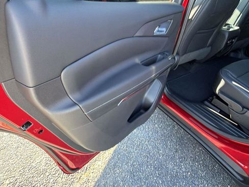 New 2026 Chevrolet Traverse LT w/ Sun and Wheel Package image 17