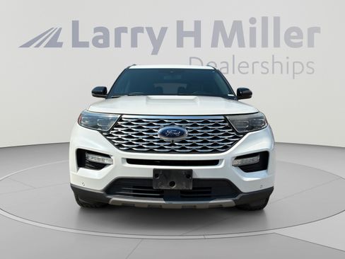 Used 2020 Ford Explorer Platinum w/ Premium Technology Package AWD/4WD image 8