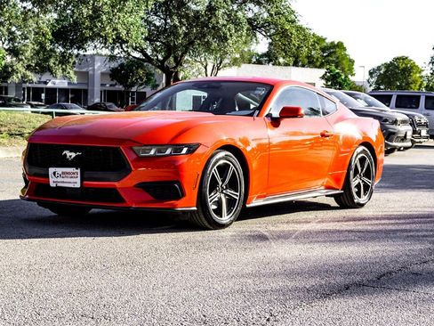 Used 2024 Ford Mustang Premium image 9