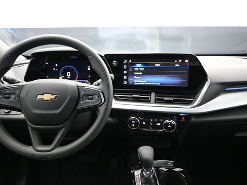 New 2026 Chevrolet Trax LT image 18