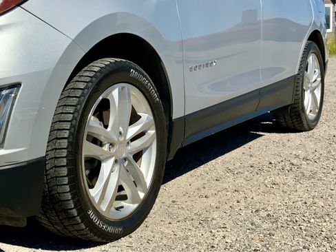 Used 2019 Chevrolet Equinox Premier AWD/4WD image 15