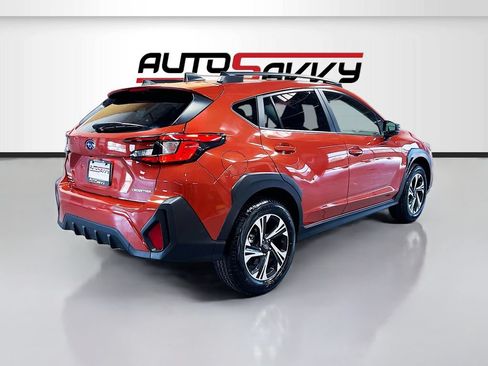 Used 2025 Subaru Crosstrek 2.5i Premium AWD/4WD image 7