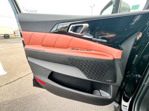 New 2026 Kia Carnival SX Prestige FWD image 19