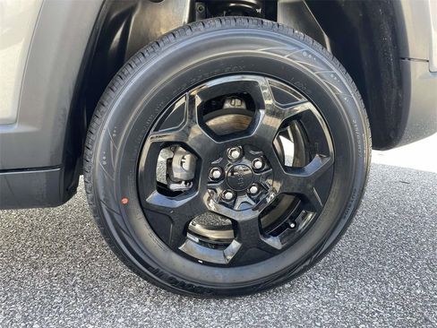 Used 2023 Jeep Compass Trailhawk image 10