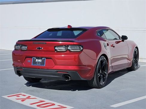 Used 2020 Chevrolet Camaro LT w/ RS Package image 7