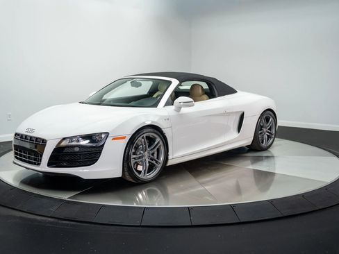 Used 2011 Audi R8 V10 image 6