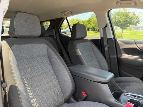 Used 2022 Chevrolet Equinox LT AWD/4WD image 30