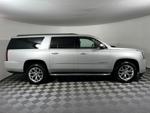 Used 2016 GMC Yukon XL SLT w/ Open Road Package image 4